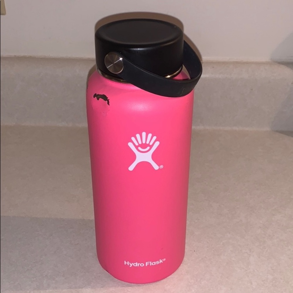 Flamingo hydro flask 32oz